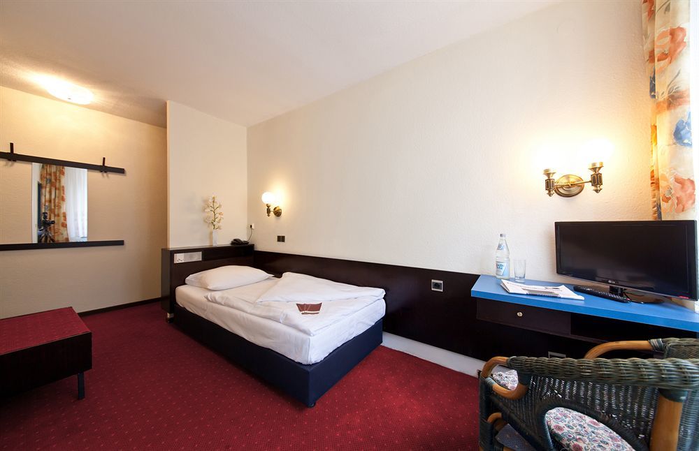 Hotel Leonet Köln Eksteriør bilde