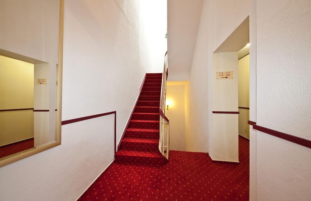 Hotel Leonet Köln Eksteriør bilde